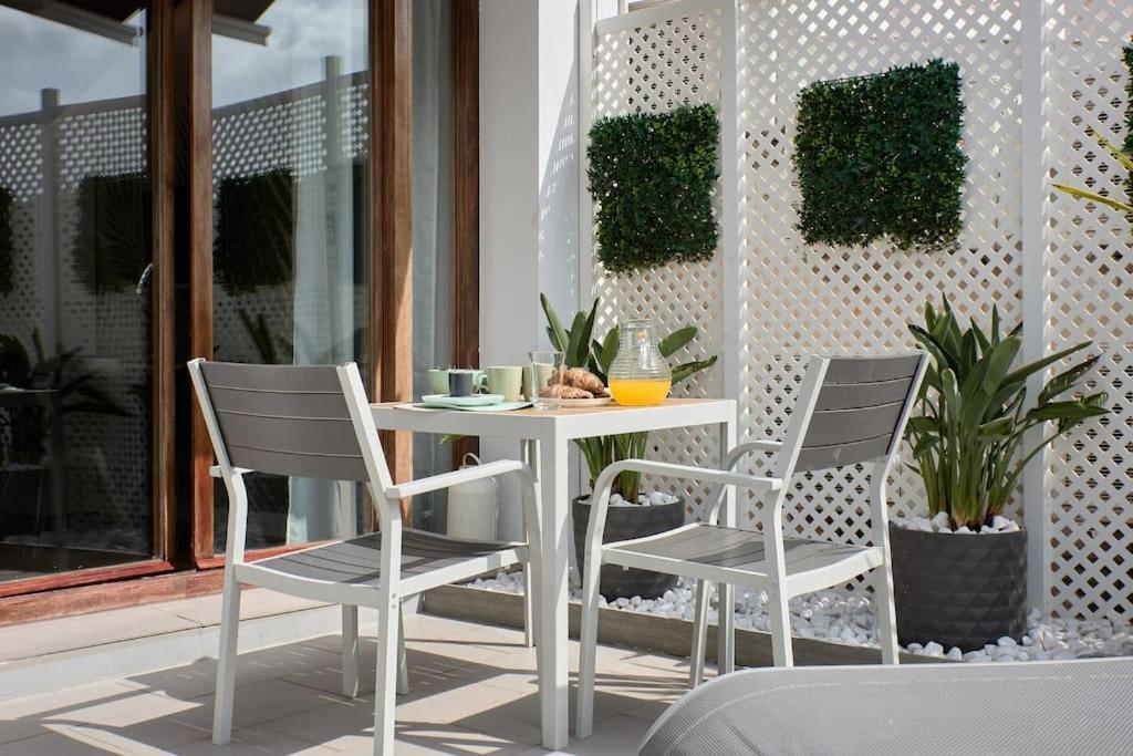 Ferienwohnung Sunny Cozy Penthouse With A Terrace At Plaza Del Carmen Valencia Exterior foto