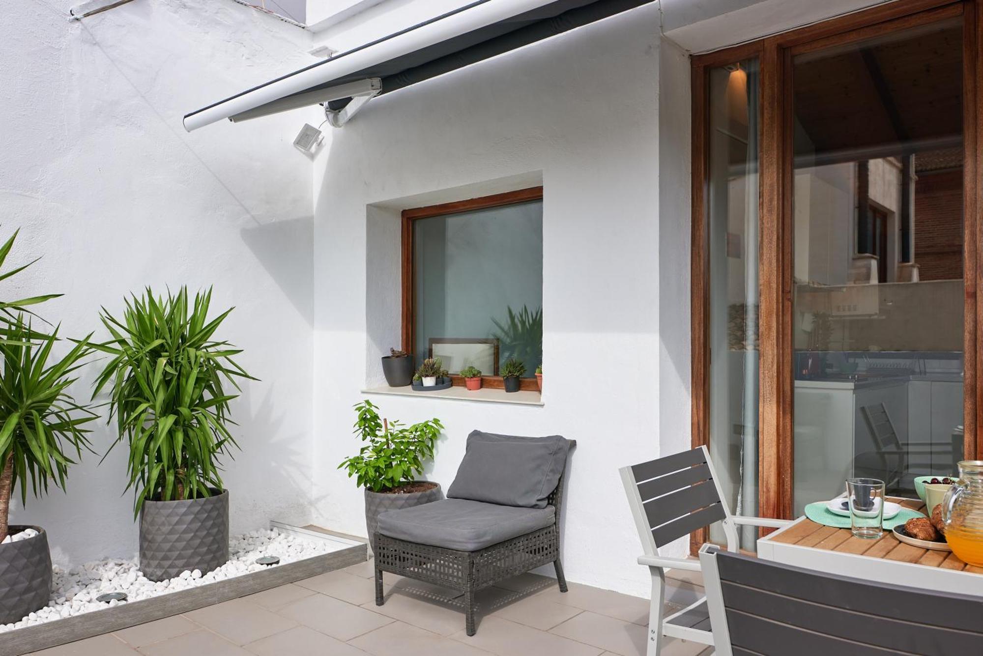Ferienwohnung Sunny Cozy Penthouse With A Terrace At Plaza Del Carmen Valencia Exterior foto